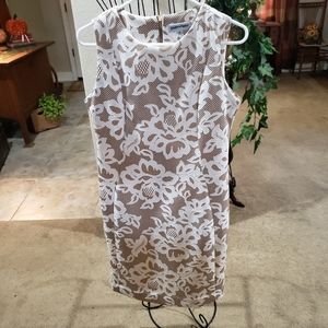 Beautiful print Shelby & Palmer dress. Size 8